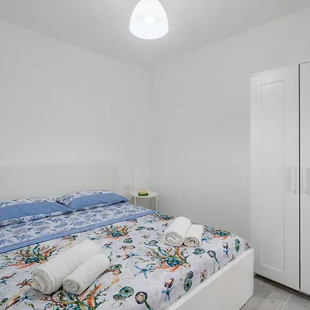 La Tonnara Apartment *